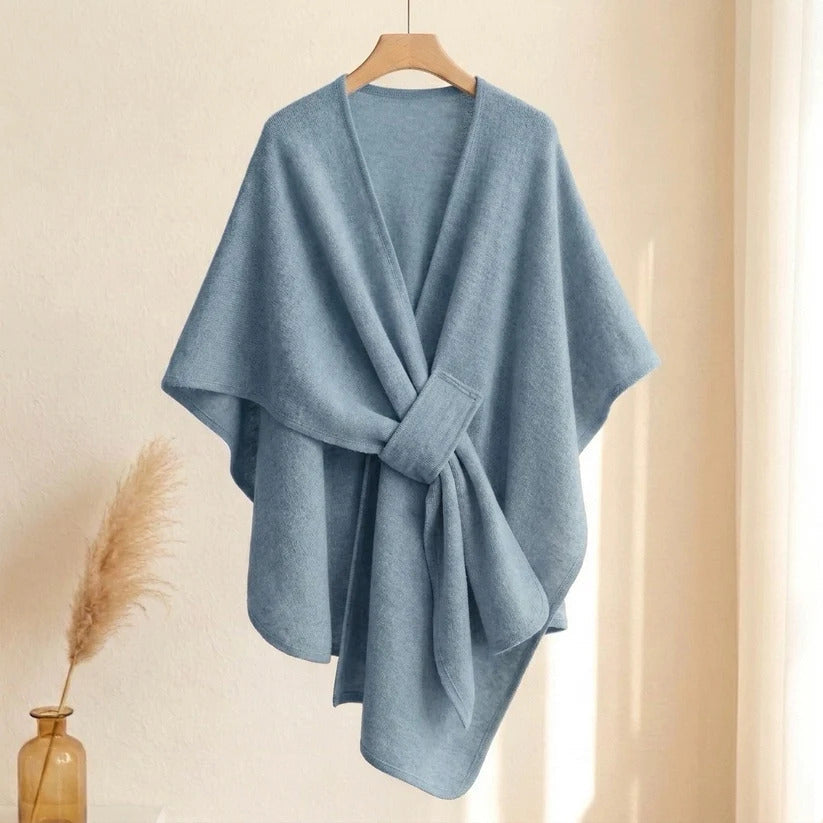 Stugans Poncho i Røykblå