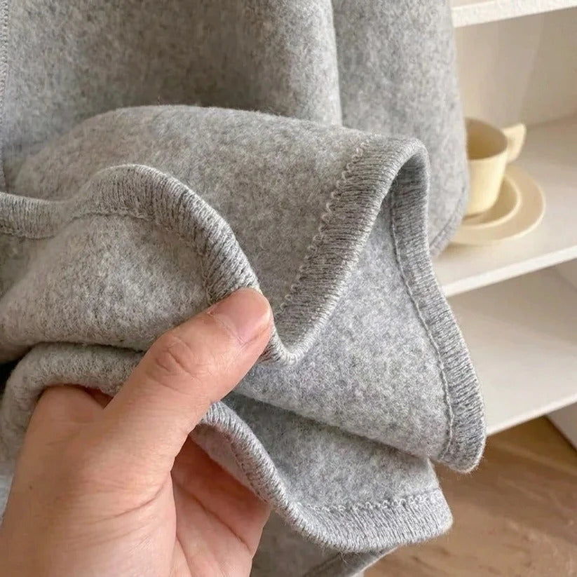 Stugans Poncho i Tåkegrå